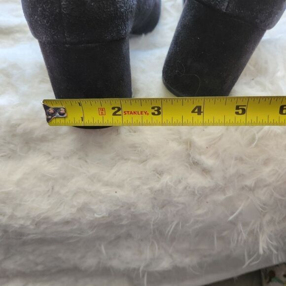 Cole haan black suede block heel pumps 8.5B - Picture 11 of 11